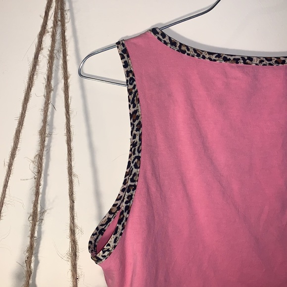 Small pink cheetah heart crop top💗💗 - Picture 2 of 4